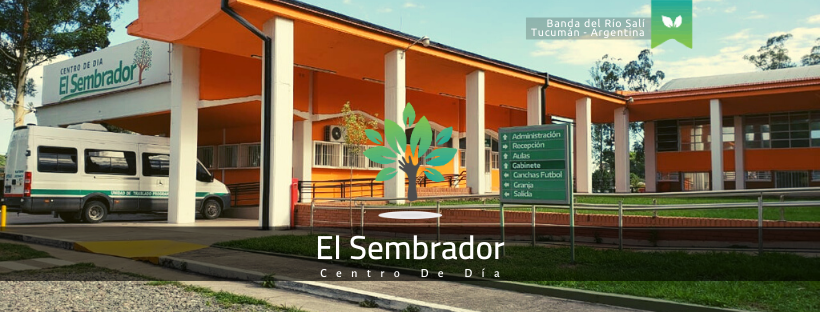 Frente y acceso principal de El Sembrador